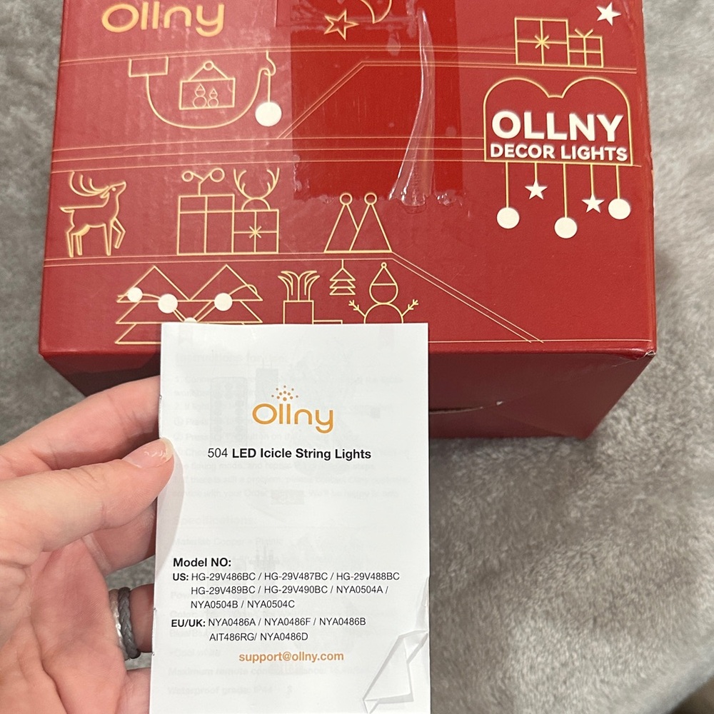 LED Icicle String Lights